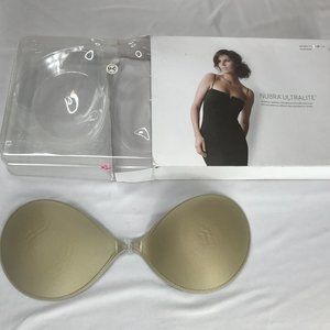 New NWT in Box NORDSTROM Nubra Ultralite Bra.  Foam Bra Cups (Adhesive Backing).